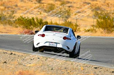 media/Nov-16-2024-Extreme Speed (Sat) [[6587d07cc4]]/Gold Group/Session 3 (The Bowl)/